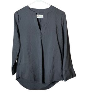 Vineyard Vines Performance Nylon Blend Black V-Neck Half Sleeve Blouse #762